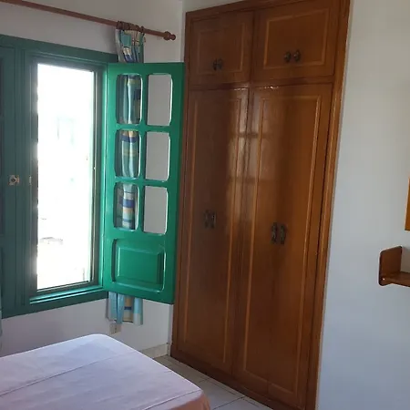 Отель Blue Sea Europa 2*